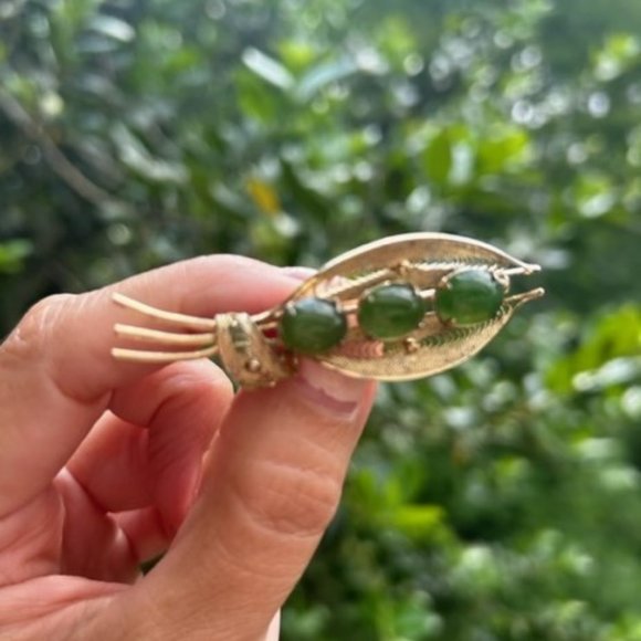 VTG SORRENTO Vermeil Sterling Silver Filigree Leaf Green Stone BROOCH - Picture 3 of 11